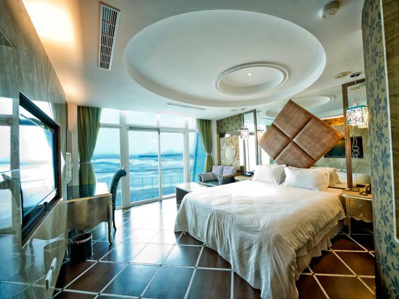 White House Hot Spring Beach Resort Wanli Extérieur photo